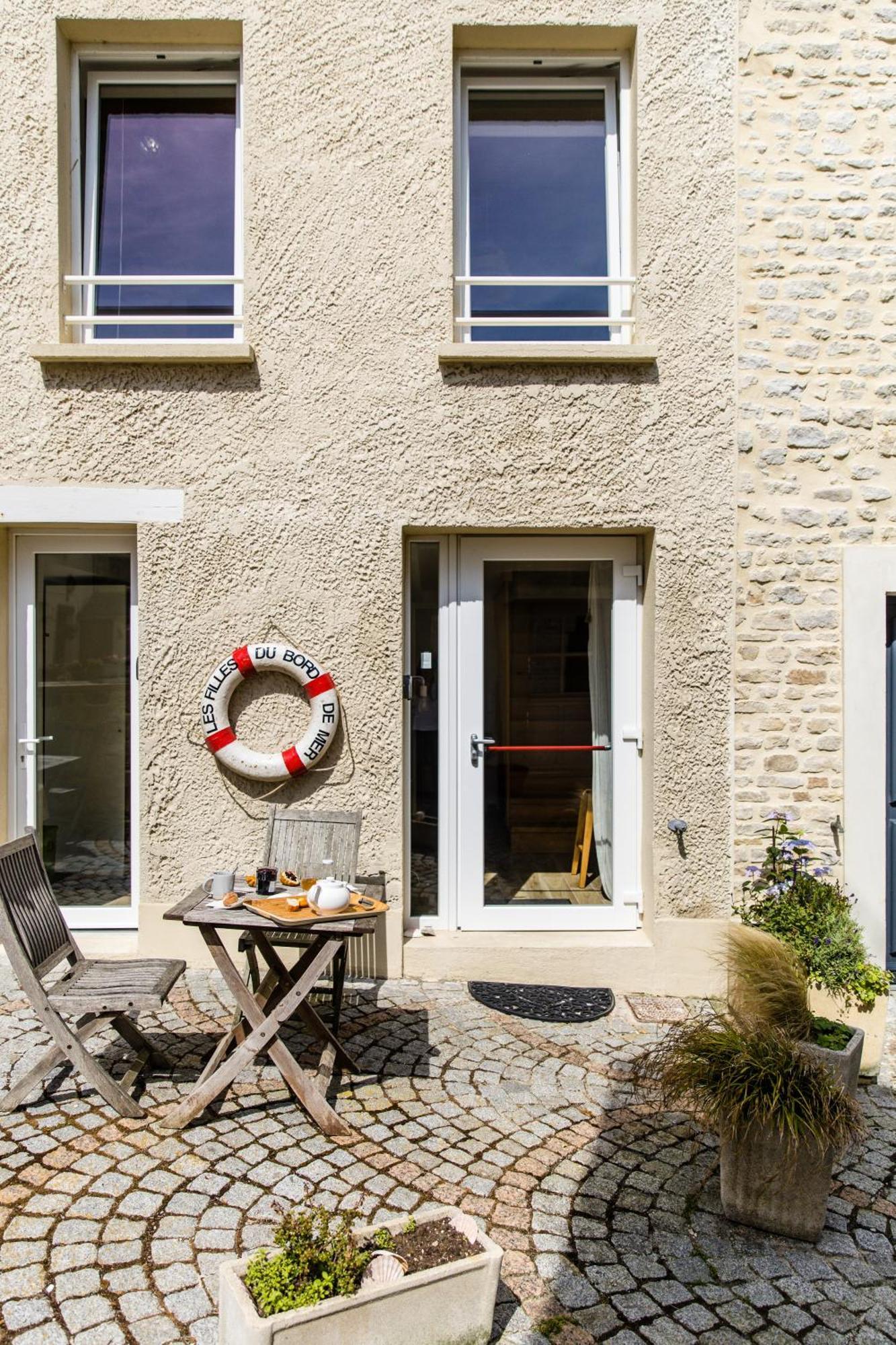 Mer Nature, Appartement Spacieux By Les Filles Du Bord De Mer, Petite Terrasse Vue Mer Port-en-Bessin-Huppain Exterior foto